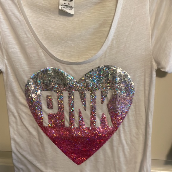 Two Pink tee shirts - Picture 2 of 6